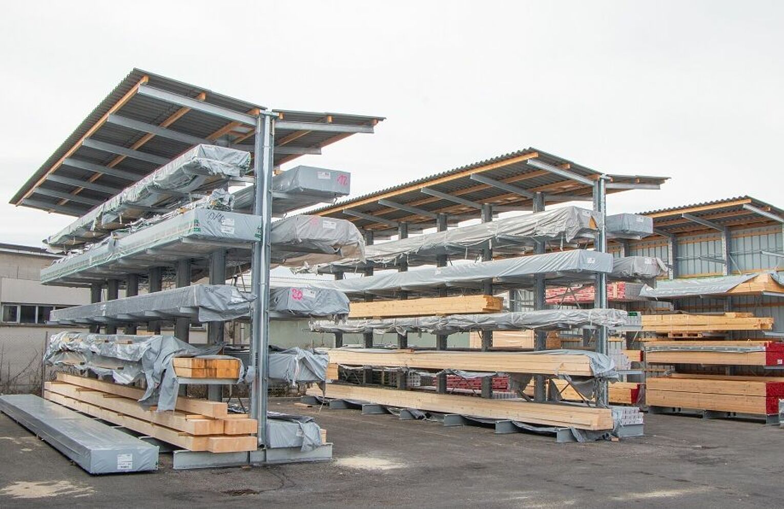 [Translate "Poland"] Cantilever racking Yard racking